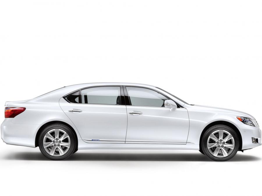  Lexus LS600h L 2009 года  (EU) (фото 2 из 4)
